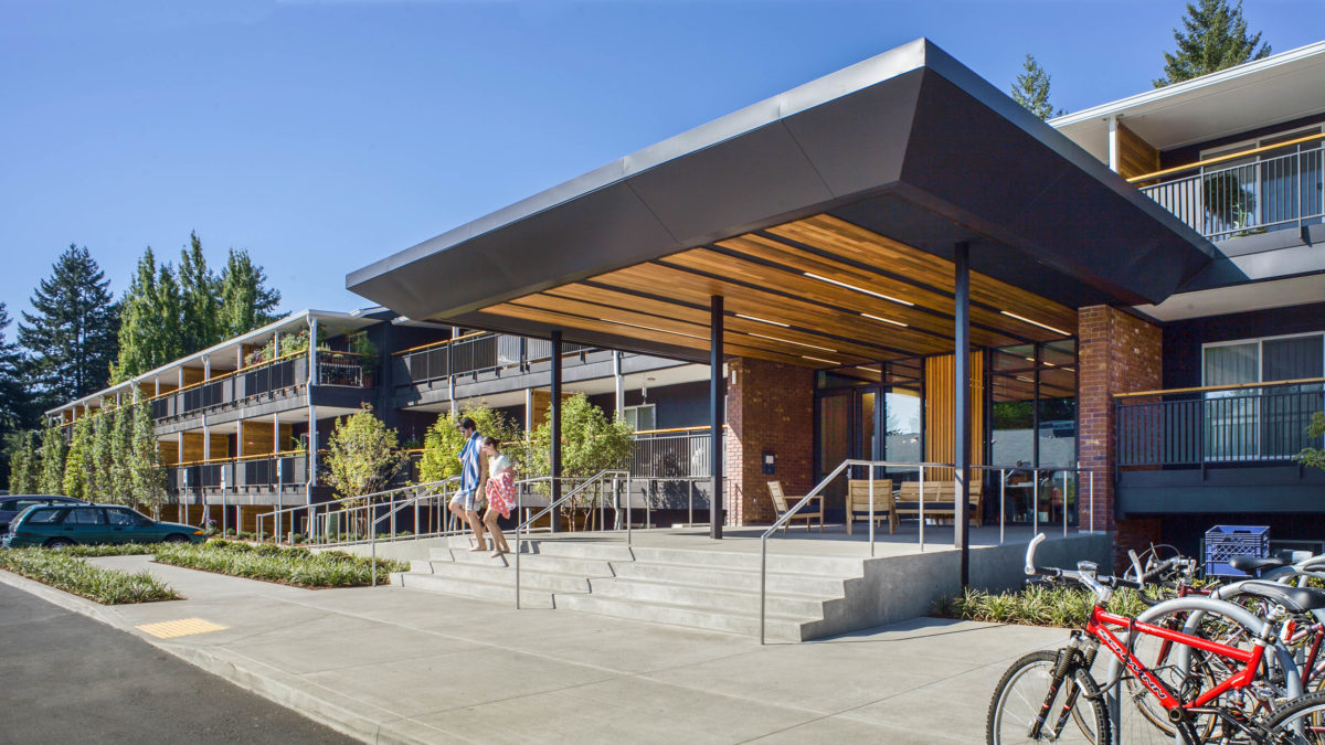 Multifamily Housing Cedar Hills Apartments R&H Construction