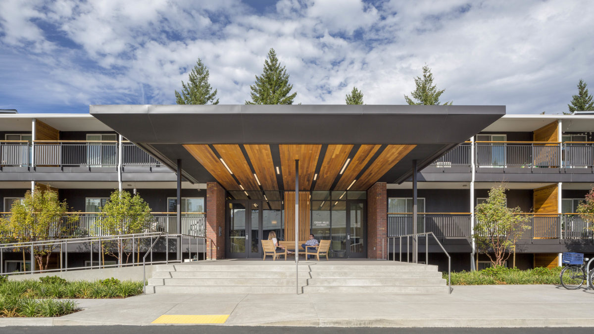 Multifamily Housing Cedar Hills Apartments R&H Construction