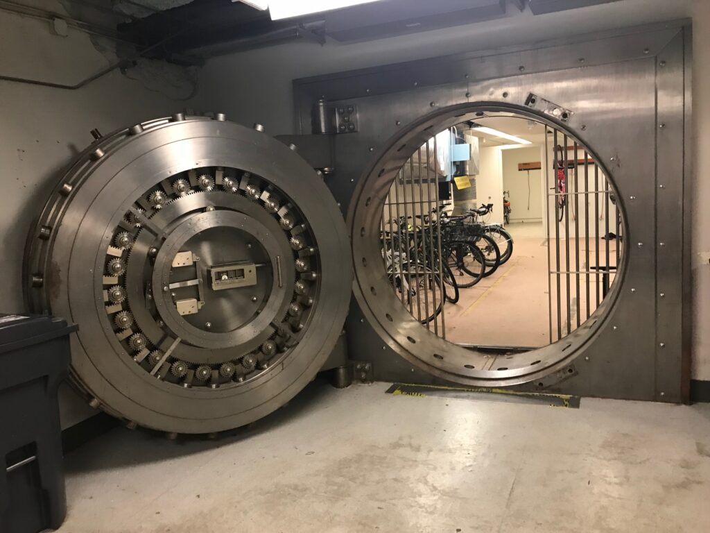 Aspect Vault