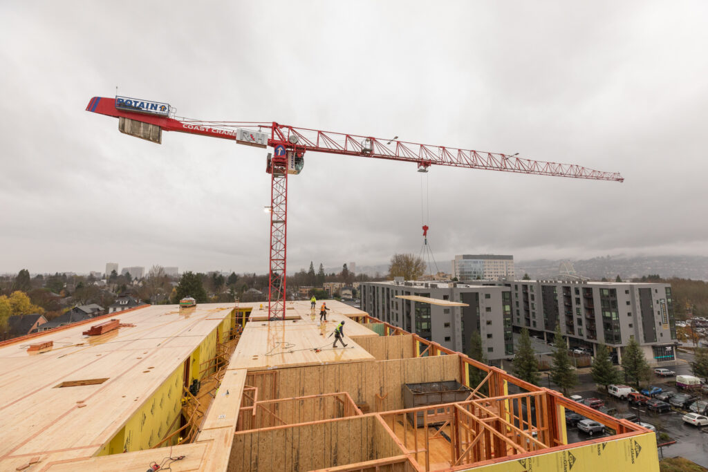 The Canyons Crane Shot RH Construction