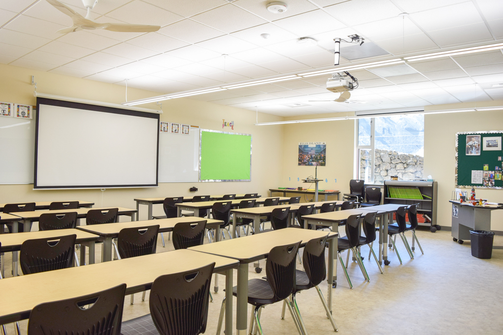 updated classroom in pilot butte middle school in Bend